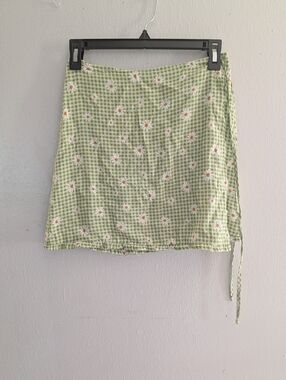 Green Gingham Daisy Wrap Skirt